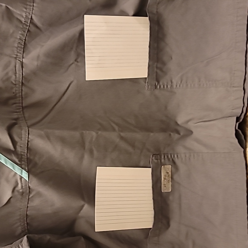 Scrub top - Picture 3 of 4